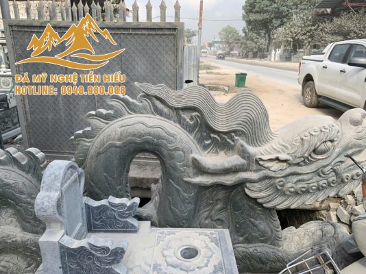 rồng đá lăng mộ